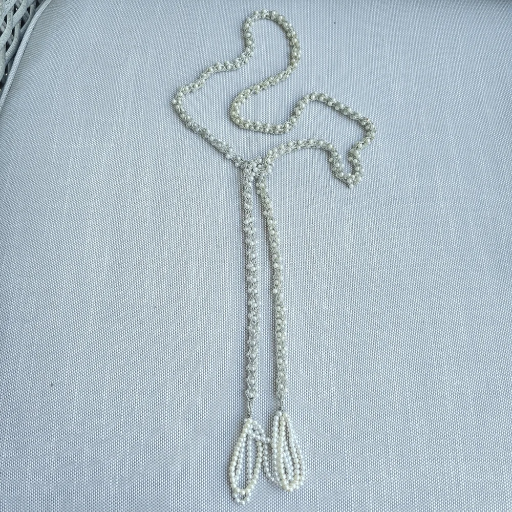 Chain Lariat Necklace Vintage Beaded Jewelry w/ Tassles White Silver 46 in. Long